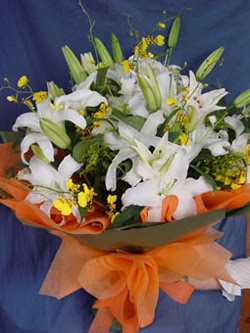  Gaziantep güvenli kaliteli hızlı çiçek  5 ADET KAZABLANKA BUKETI KALITEDEN SASMAYANLARA