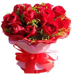 9 adet kirmizi güllerden kipkirmizi buket  Gaziantep yurtiçi ve yurtdışı çiçek siparişi 