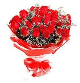  Gaziantep çiçekçi mağazası  12 adet kırmızı güllerden görsel buket