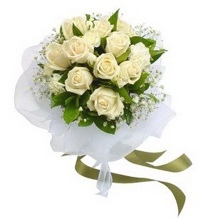  Gaziantep internetten çiçek siparişi  11 adet benbeyaz güllerden buket